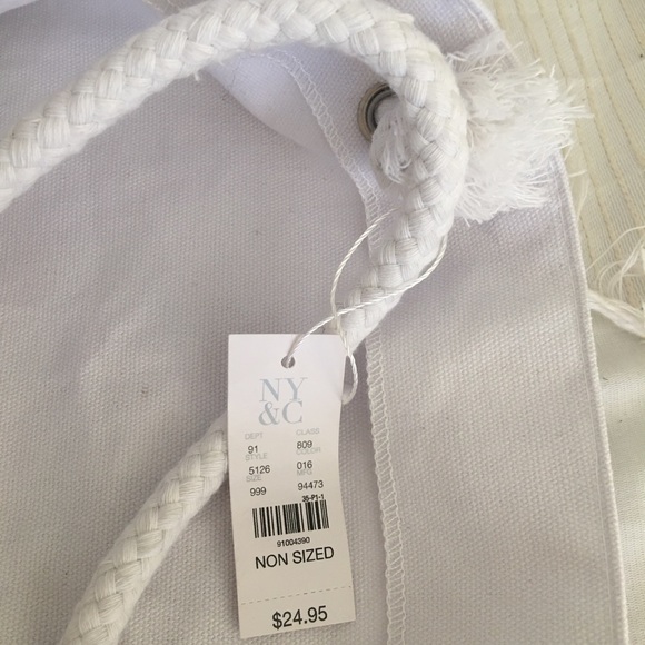 New York and Company Love Bag - Picture 3 of 5